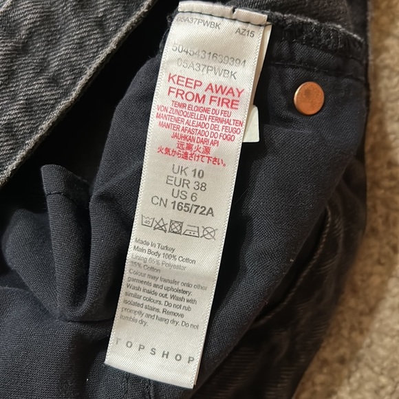 TopShop washed black ripped mom short - Picture 8 of 10